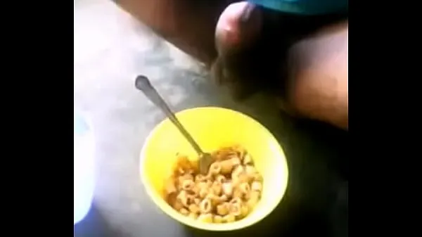 HD boy jerks off on his cereal to give it a sweeter touch ไดรฟ์ Tube