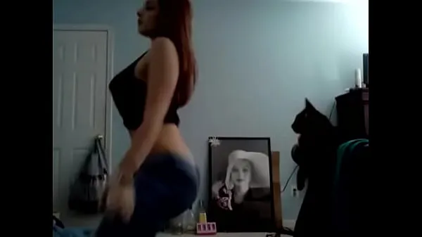 HD Millie Acera Twerking my ass while playing with my pussy أنبوب محرك الأقراص