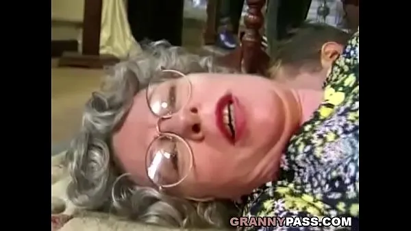 HD German Granny Can't Wait To Fuck Young Delivery Guy drive Tube