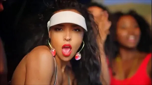 HD Tinashe - Superlove - Official x-rated music video -CONTRAVIUS-PMVS disková trubice