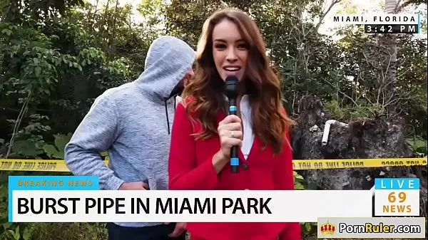 HD Hot news reporter sucks bystanders dick-drev Tube
