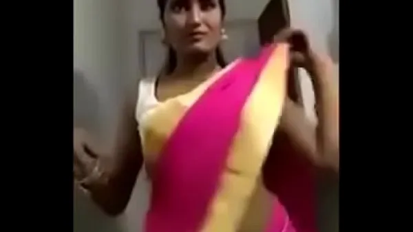 HD Grl Remove saree Drive Tube