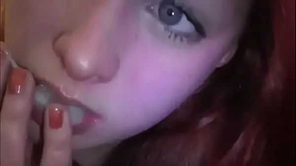 HD Married redhead playing with cum in her mouth tiub pemacu