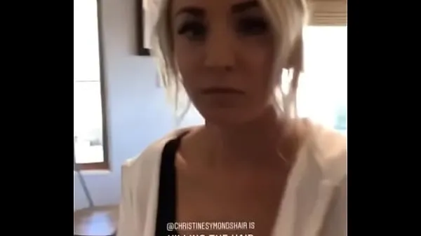 Tubo per unità HD Kaley Cuoco mostra il suo culo grosso