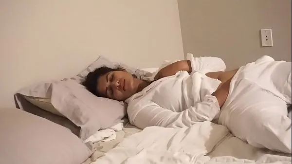 HD Desi Bhabi fucks herself in bed - Maya ổ đĩa ống