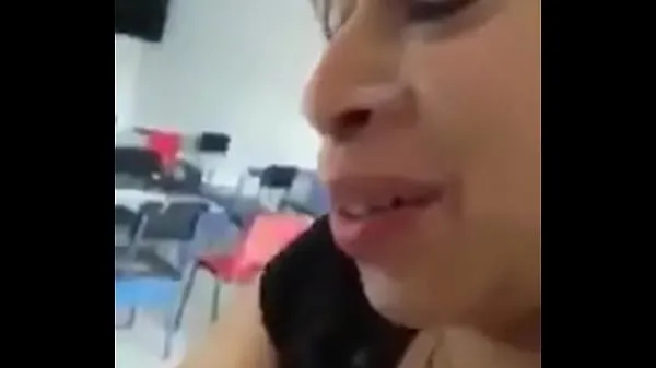 Tubo de unidade HD Professor me suga tão rico que as pedras são removidas