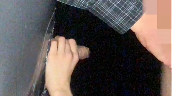 HD Couple enjoing glory hole at the club, she love take two dicks anda get cum drive Tube