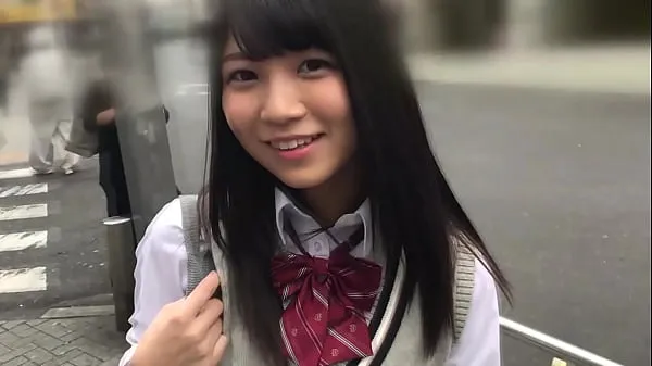 Tubo de unidade HD Japonesa vaidosa em uniforme de menina faz primeiro pov. Aluno de honra que frequenta uma famosa escola em Tóquio. Um aluno inteligente também é ávido por sexo