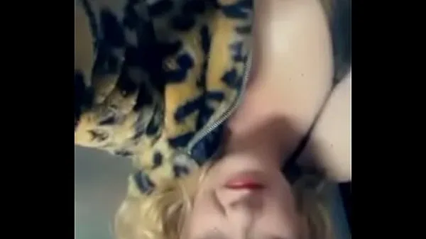 HD Blonde needs her daily anal-enhet Tube