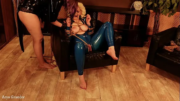 HD bondage video latex lesbians (Arya Grander asemaputki