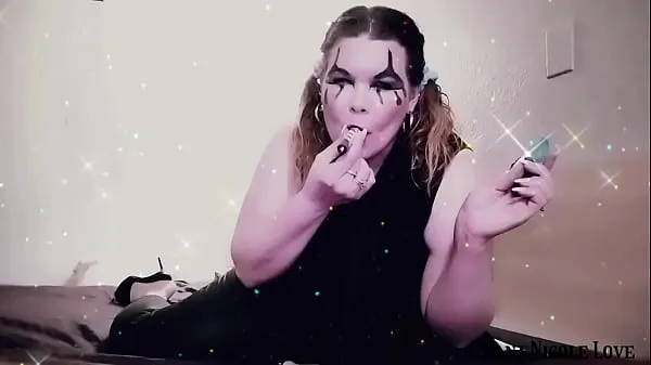 HD Smoking fetish crazy clown-enhet Tube