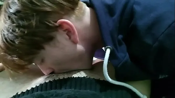 HD redhead blowjob-enhet Tube