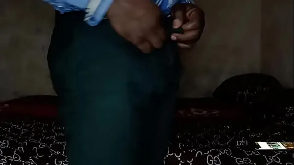 HD Sexy boy looking for hot sex in the midnight fell free to watch this video and comment أنبوب محرك الأقراص