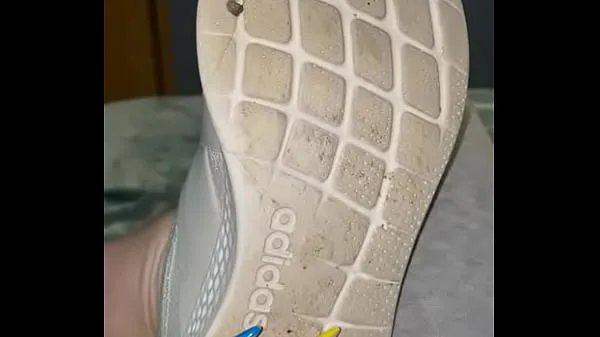 HD Stinky soles in addidas shoes elektrónka