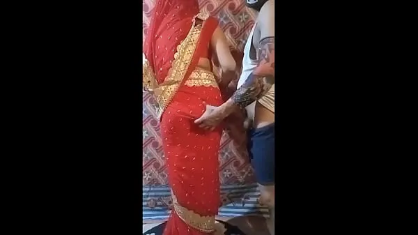 Tube de lecteur HD Dans le sari rouge de la mariée, elle a été baisée férocement, comme si je parlais du cul desi et lui ouvrais la chatte