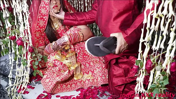HD Indian marriage honeymoon XXX in hindi drive Tabung