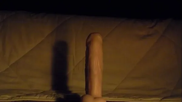 Tube de lecteur HD Gros phallus entre dans le cul du garçon