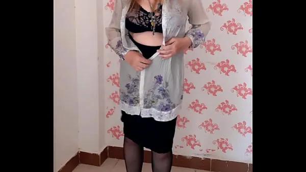 HD MariaOld milf with natural big tits teasing in black stockings and high heels shoes elektrónka