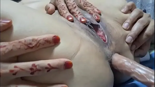 HD Pakistani husband sucking and play with dildo with nasreen anal and pussy sürücü Tüpü