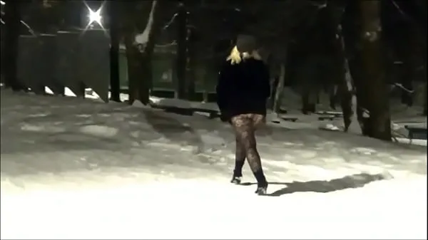 HD New Year's Eve night walk in nylon tights without a skirt drive Tube